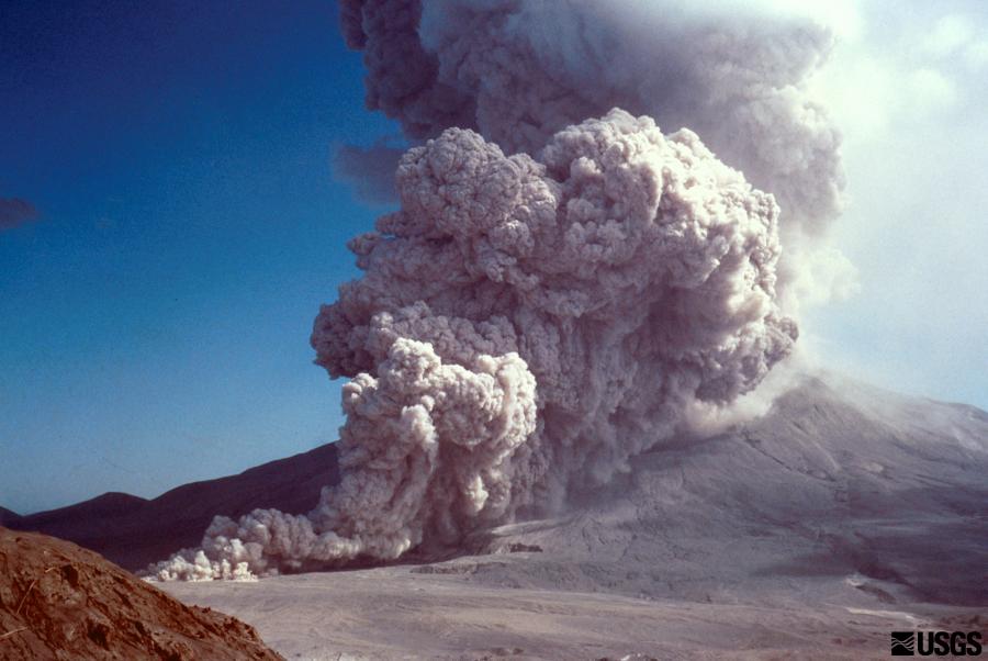 un coulée pyroclastique